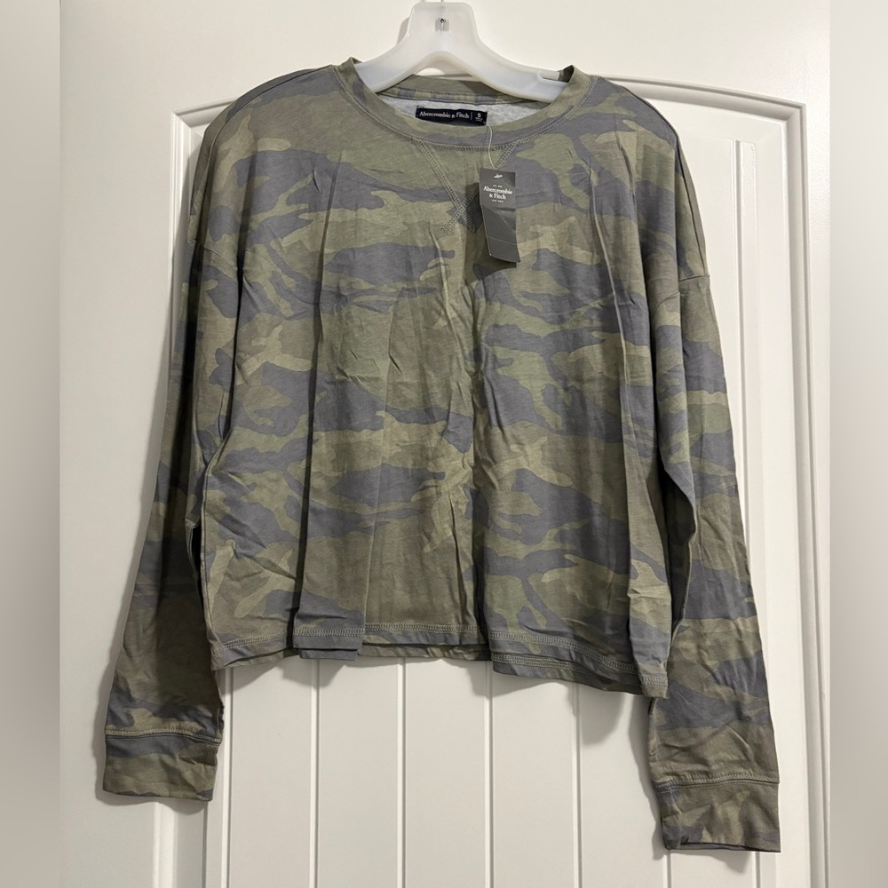 Abercrombie & Fitch Olive Camouflage Tee